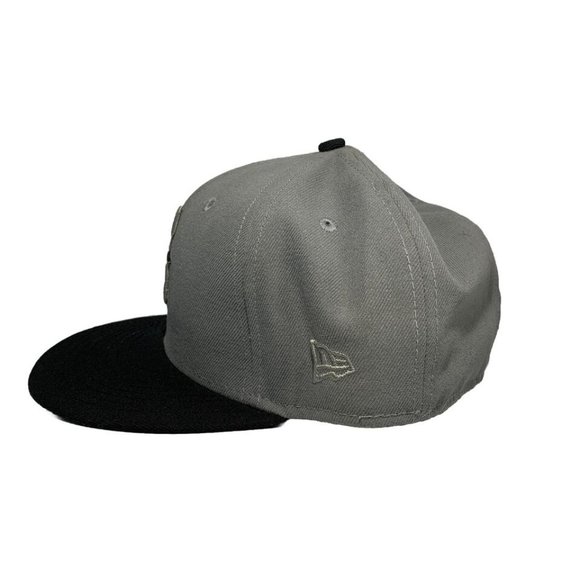 New Era 59Fifty Seattle Mariners 7 1/8 Fitted Hat MLB Grey Black Alternate Color - Picture 2 of 7